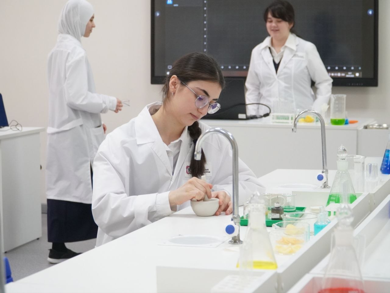 От концепции к живому уроку: в Каспийске прошел Первый республиканский образовательный форум